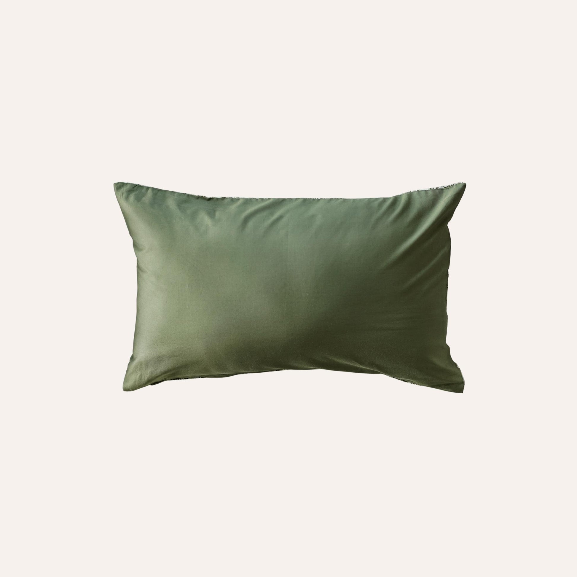 Solid olive coloured base lumbar cushion back.