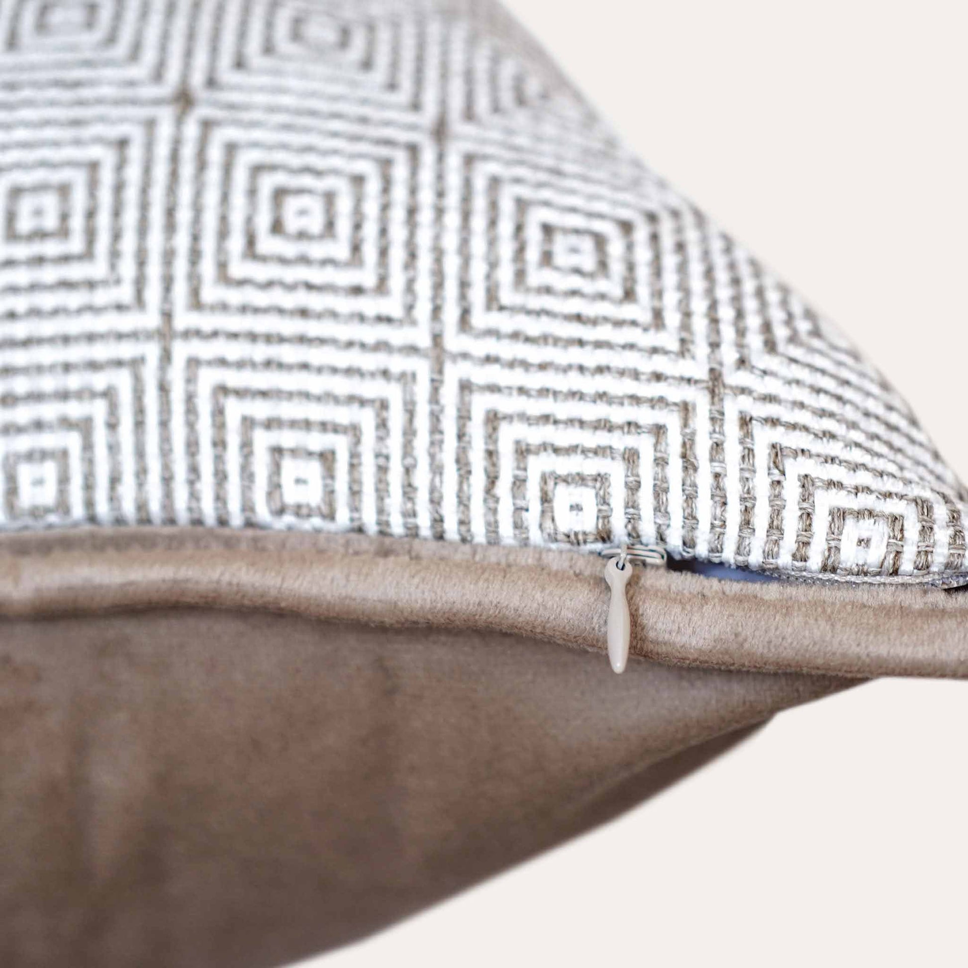 Retro beige-brown geometric cushion covers with invisible zipper.