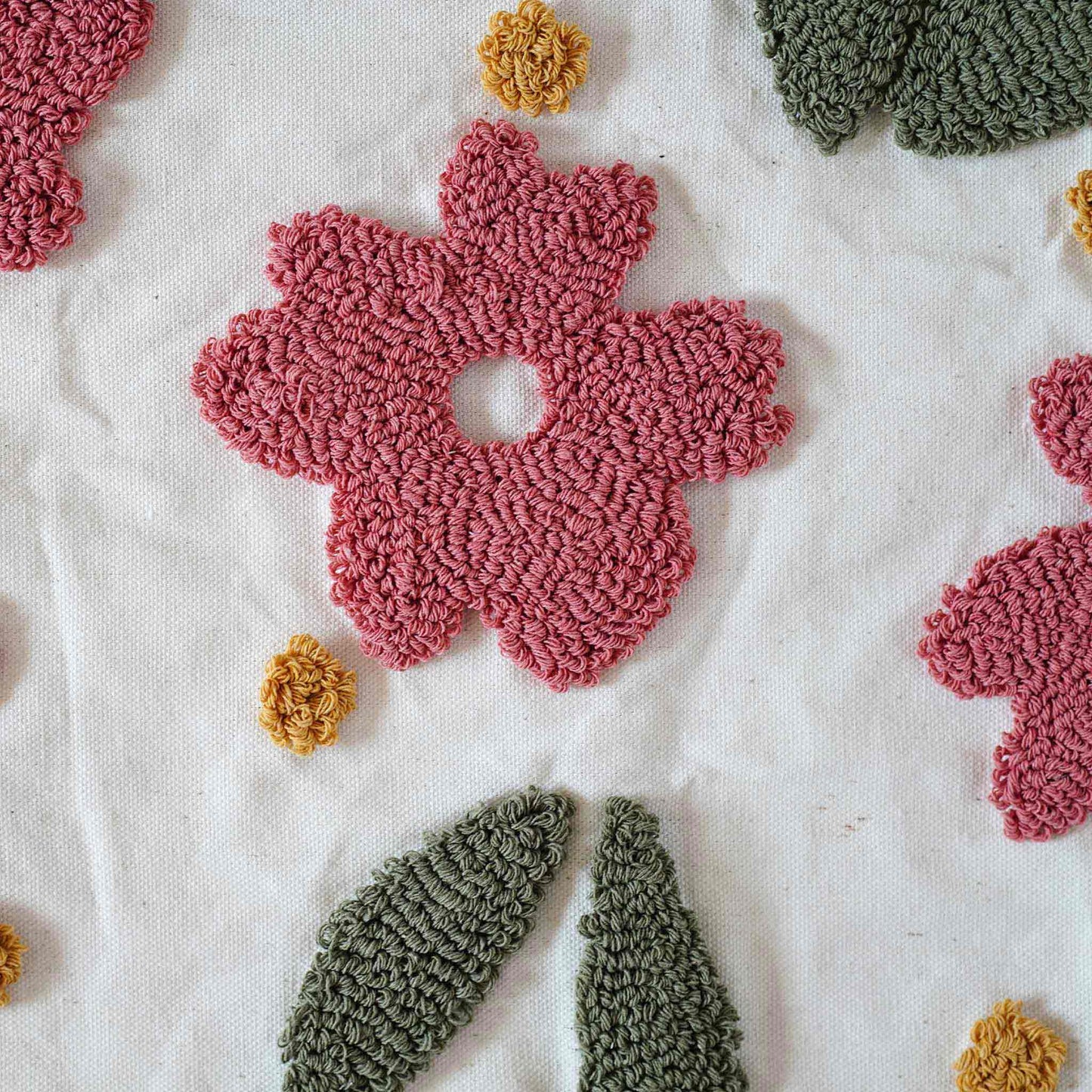 Tufted floral patterns lumbar cushion cover.